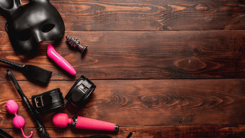 kink community using toys