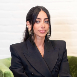 Kimia Moghadam, LMHC